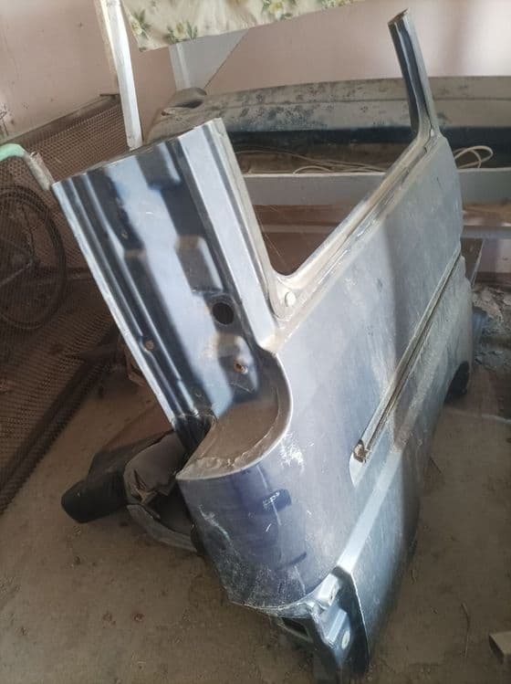 Changan orqa bagaj eshigi — 2