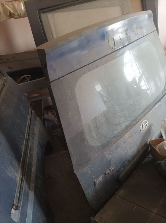 Changan orqa bagaj eshigi — 4