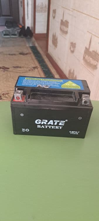 Akkumlyator 12v 7 A — 2