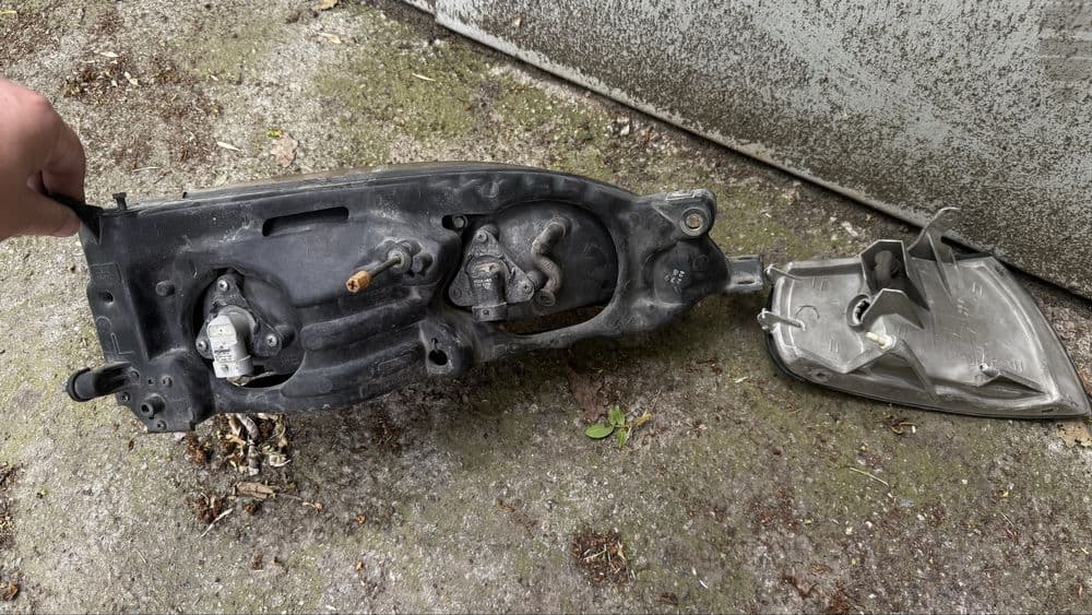 Фара перед на Toyota Camry 10 — 2