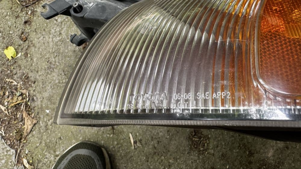 Фара перед на Toyota Camry 10 — 4