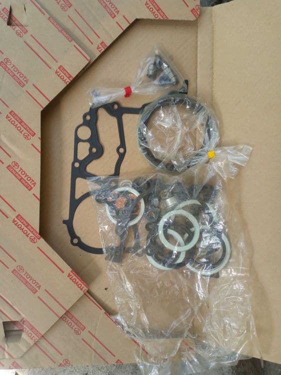 Новые original запчасти для мотора Toyota, Camry 10 и др — 2