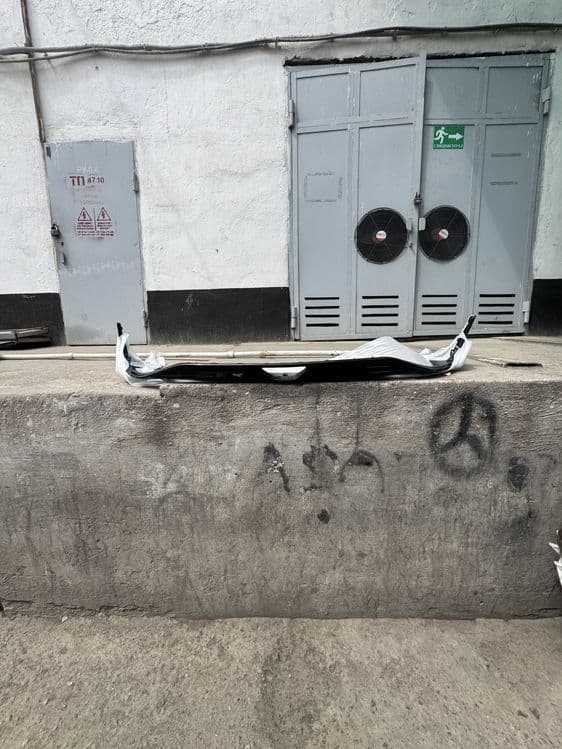 Monza orqa lover — 1