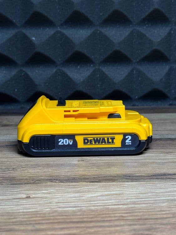 Аккумулятор и Зарядка Dewalt Оригинал США — 1