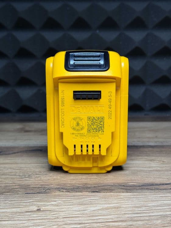 Аккумулятор и Зарядка Dewalt Оригинал США — 3