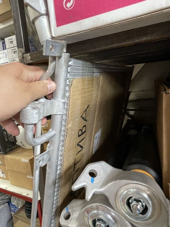 Konditsioner Radiator Captiva — 2