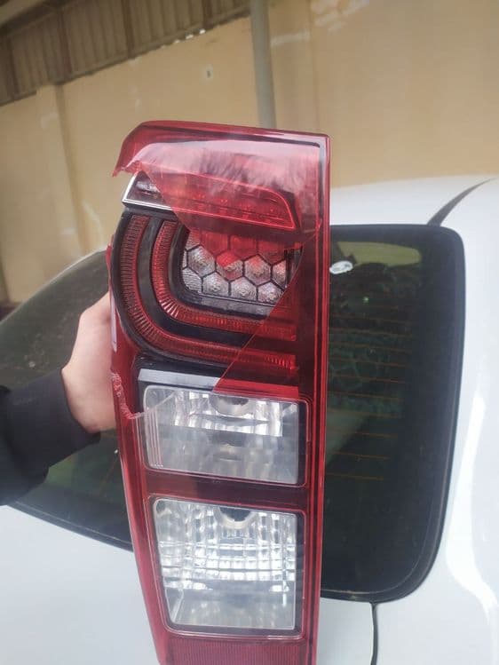 Продаю фару от ИСУЗУ D MAX — 3