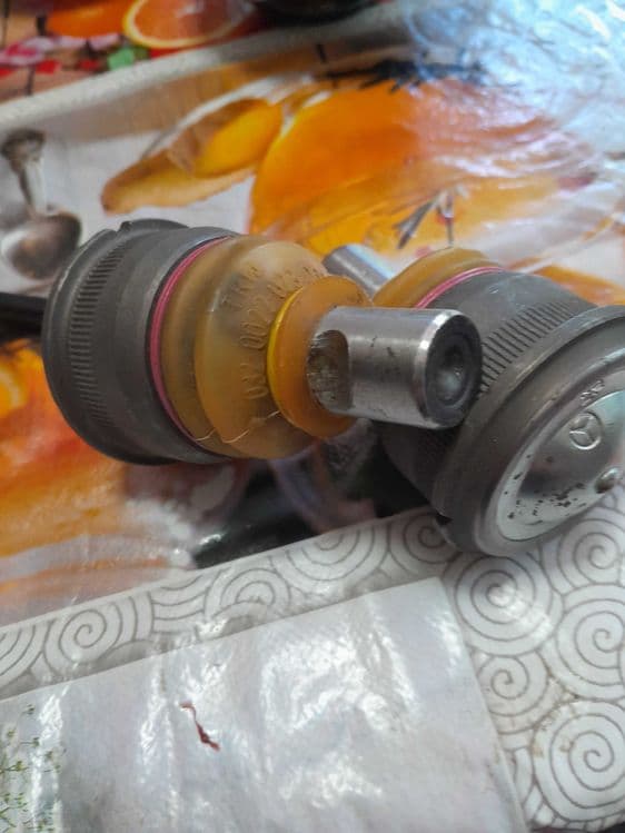 Авто запчасти на Мерселес кузов 124 — 2