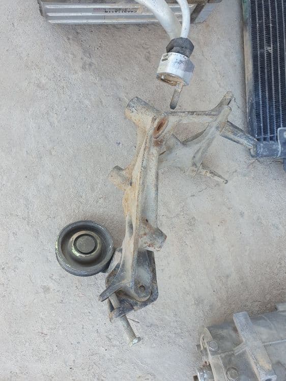Kondinsioner sotiladi mitsubishi galant — 4