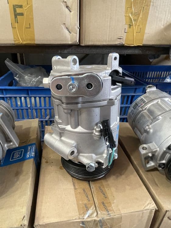Konditsioner Motorchik Kompressor Malibu-2 2.0T — 1