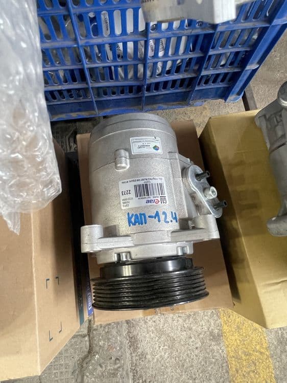 Konditsioner kompressor Captiva-1 2.4L konditsioner motorchik — 2