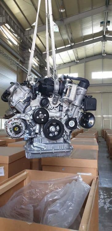 Mercedes Benz V-8 mator yangi — 2