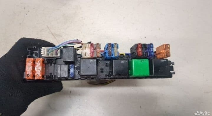 Блок реле SAM  w220 — 1