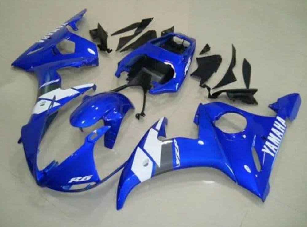 Продам Yamaha r6 полный комплект пластика — 1