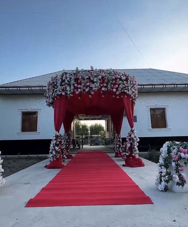 Saxna bezaklari sotiladi ofarmilenya — 2