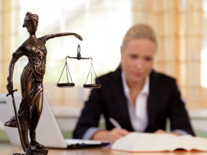 Firibgarlik ayblovi advokat himoya tergov sud oqlov yordam — 1