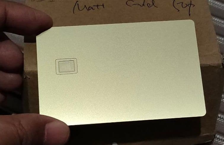Metal karta metal card