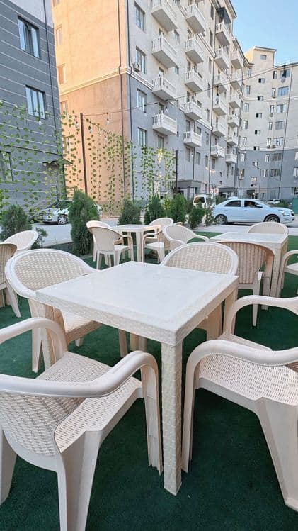 800 000 so’mdan Muzqaymoq va kafelar uchun stol stullar
