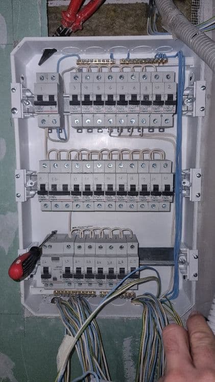 Elektrika, Svarka,Santexnika,Laminat,Plitka terish xizmatlari — 1