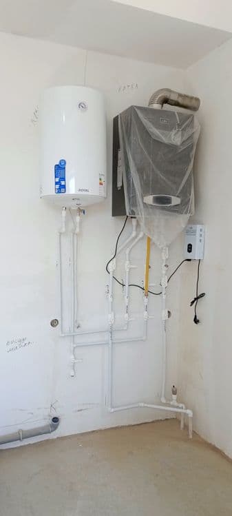 Сантехник 24\7
(Установка Аристон Вертекс Айрфел Двухконтурные Газовые — 4