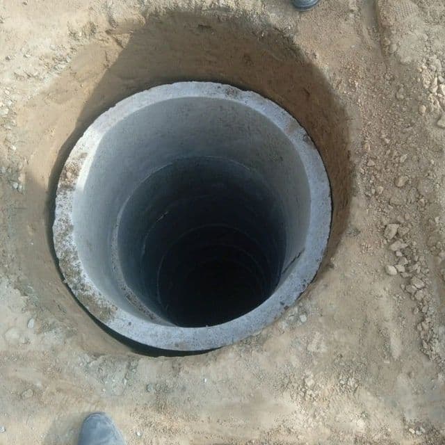 Kalodis tashlaymiz quduq qozamiz transha qozamiz patkop kovlaymiz — 1