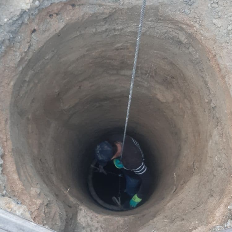 Quduq qazish qozamiz kalodes tashaymiz kanalizatsiya кудук козамиз кол — 4