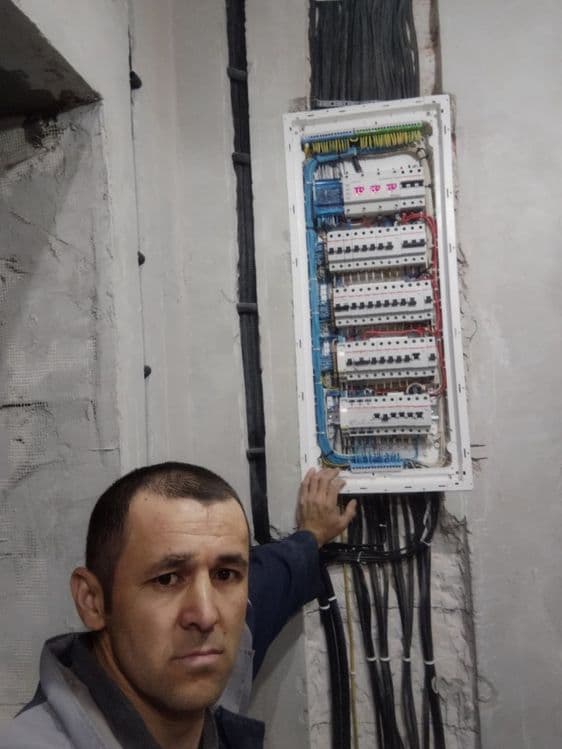 ELEKTRIK XIZMATI 24/7   220 v 380 v — 4
