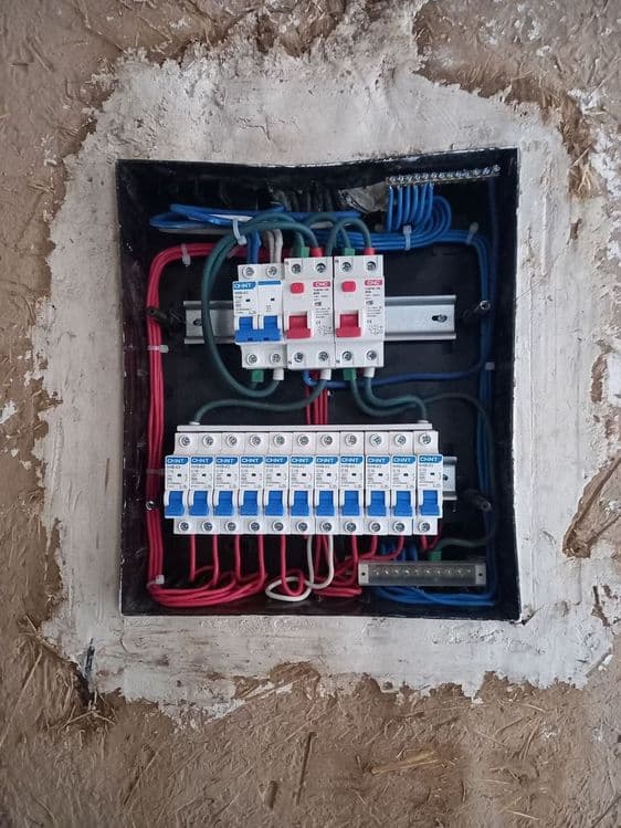 Elektrik xizmatlari barcha turdagi 24/7 — 3
