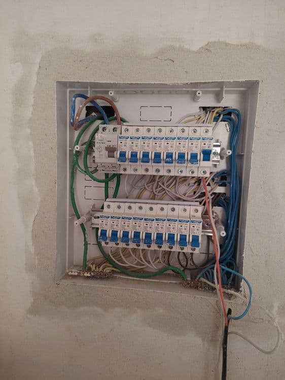 Xonir c 9 elektirik — 1