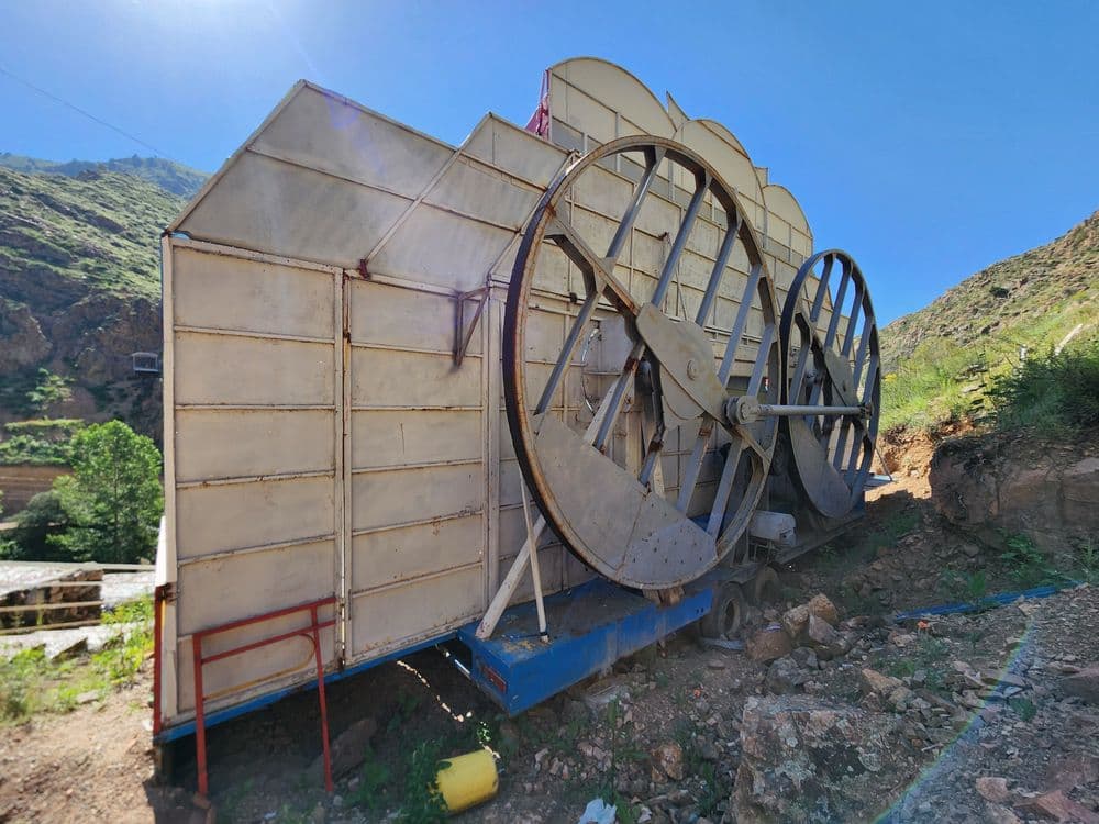 Lavitsa atraktsiyon — 3