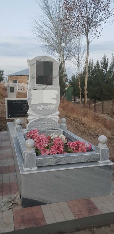 Уствновка памятников, ёдгорлик тошлари урнатамиз — 4
