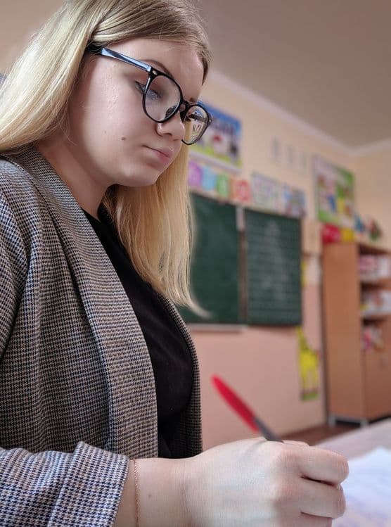Преподаватель русского языка и литературы — 1