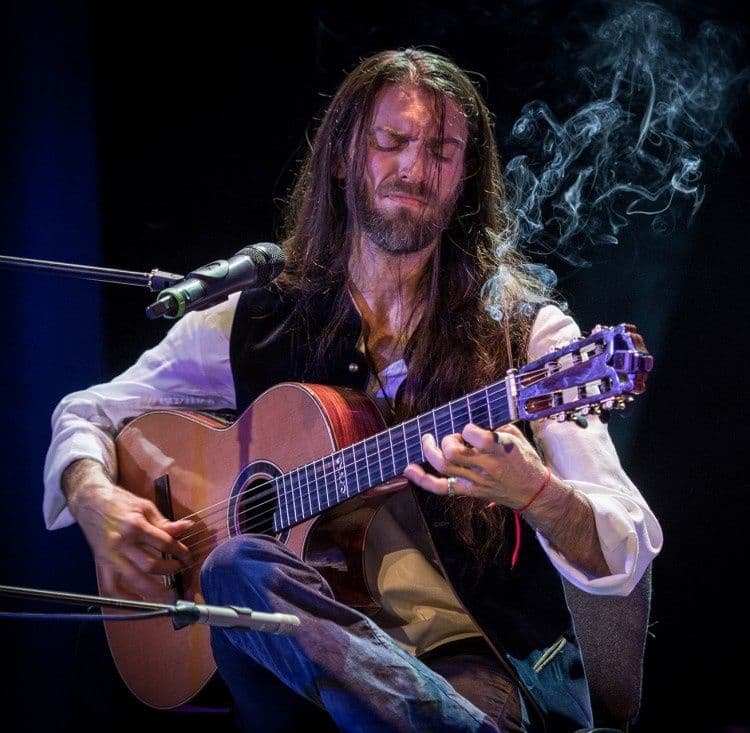 Gitaradan darslar profissional gitaristdan — 1