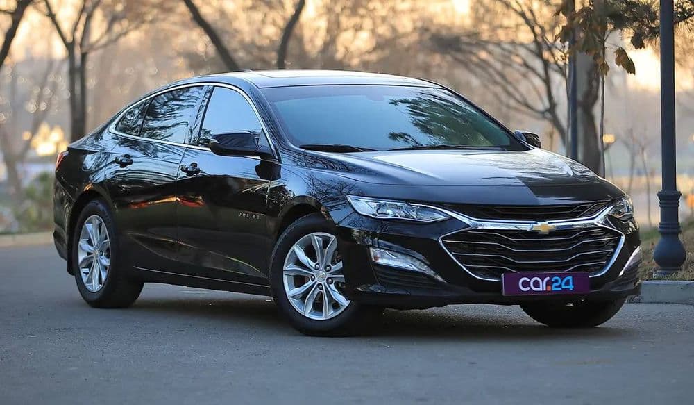 Женщины инструкторы машины  автомат коробки