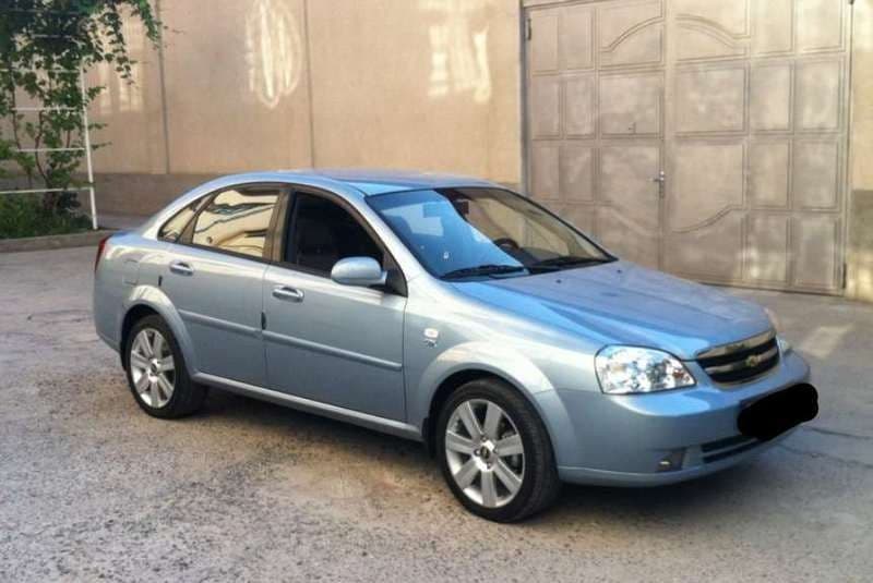 Авто инструктор по вождению 30 летным стажом обучает на автомате — 1