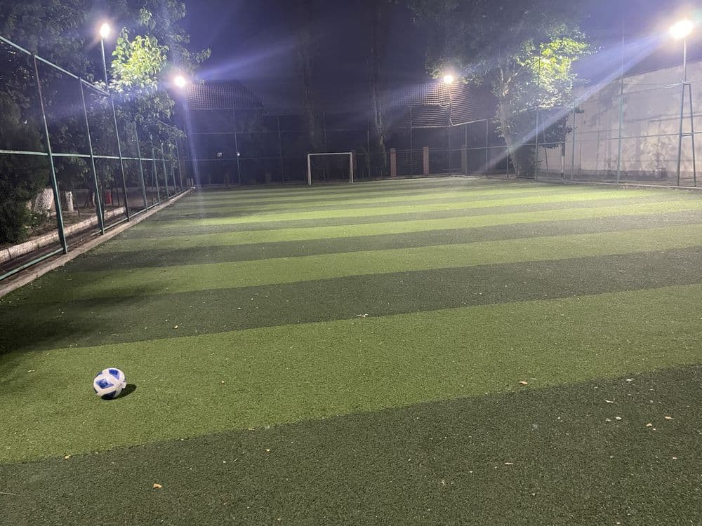 Stadion bor bron qisela boladi shtab 109-maktab maydon yaxshi va yorug — 3