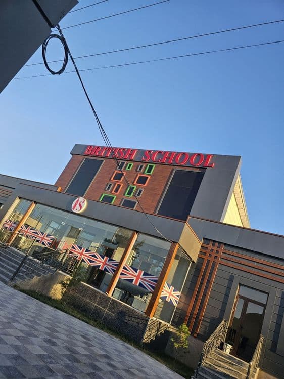 Uborka Navoiy xizmati 24/7 — 5