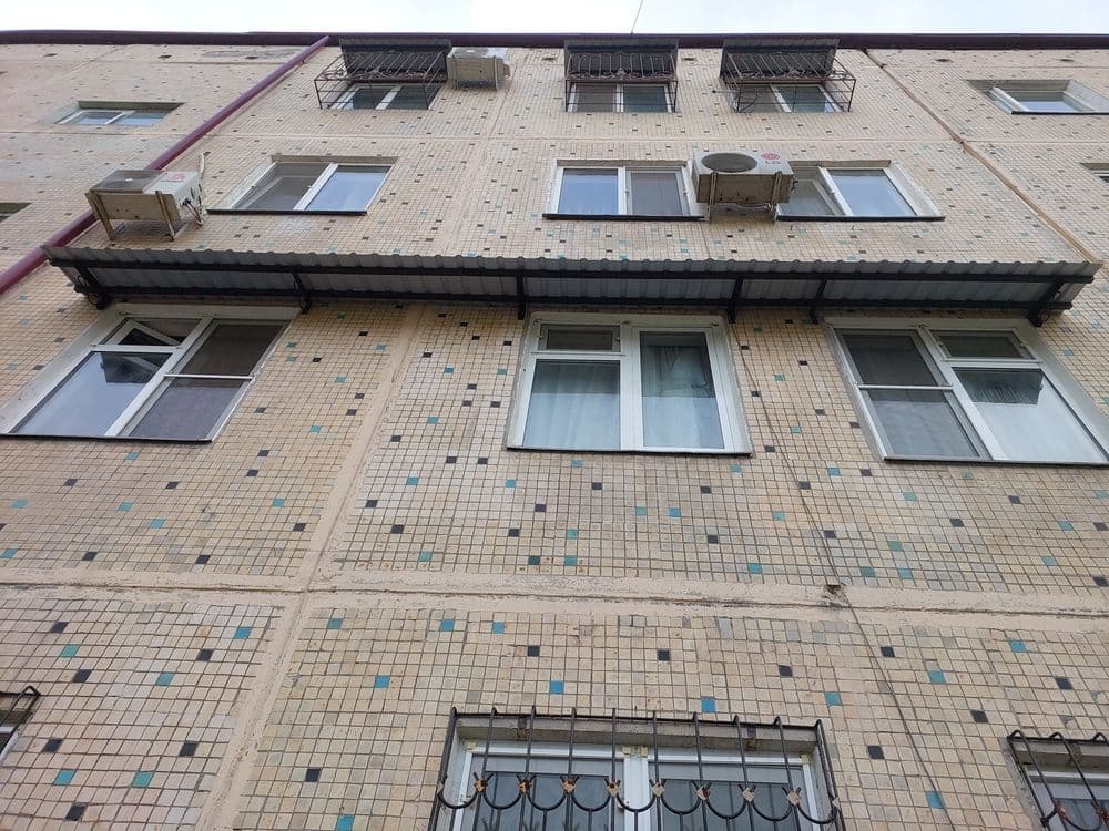 Установка над окнами козырьков делаем на заказ быстро и качественно — 7
