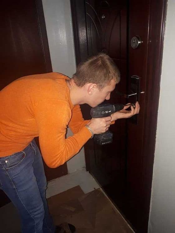 Qulf ochish xizmat Қулф очиш хизматиi вскрытия замков 24/7 ishlaymiz! — 1