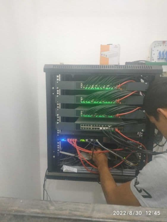 Tarmoq va Tizim Administratori xizmatlari — Professional yechimlar — 4