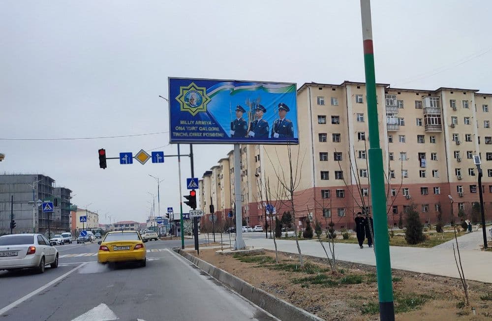 Республика буйлаб, ташки реклама // лэд экранларда // билбордларда — 8