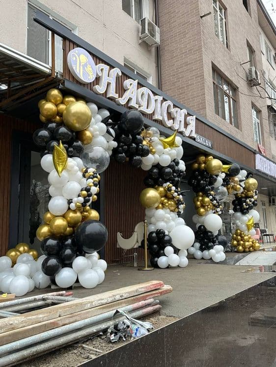 Oformileniya Toshkent shar bilan bezatish chaqaloq olib chiqish — 7