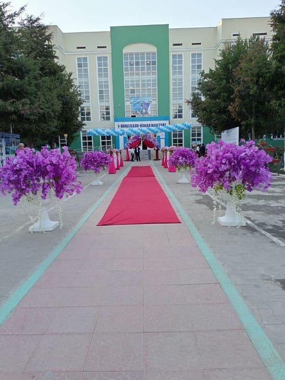 Туй сахна безаклари — 4