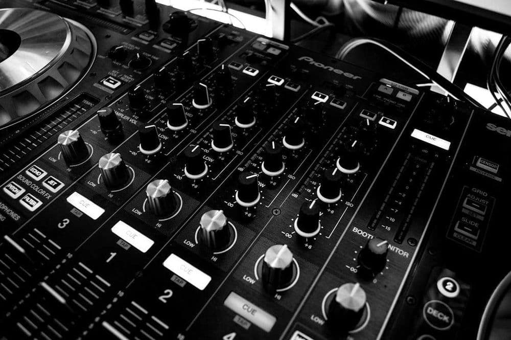 DJ от Last Media – музыка, которая заставит всех танцевать! — 2