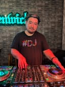 Виктор - Профессиональный Open-Format DJ (Мультиформатный Диджей)