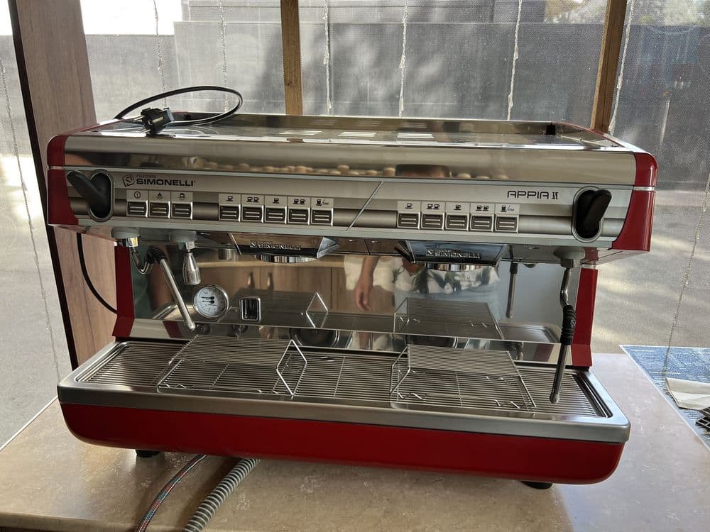 Сдается в аренду Кофемашина SIMONELLI — 1