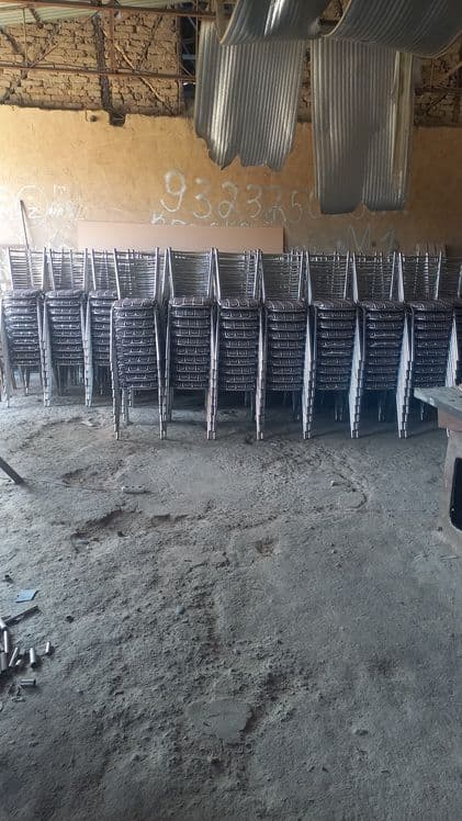 Nerjaveka Prakat stol stular ishlab chiqaramiz kafolati 5 yil — 2