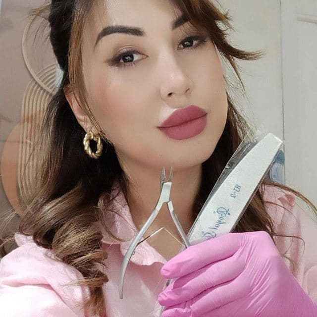 Мужской педикюр и маникюр. — 1