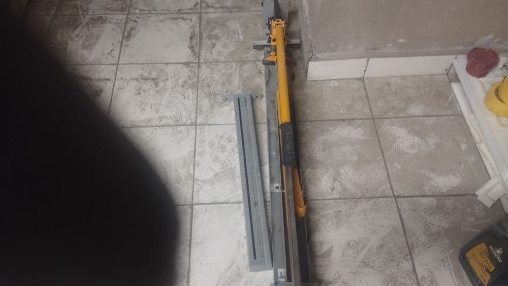 Плиткарез сотилади срочна енги 1200см — 4