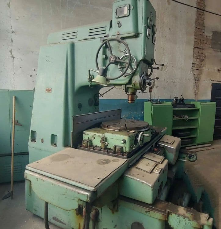 Зубофрезерни станок 5к328а — 2